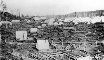 Ship_Creek_the_tent_city_early_summer_of_1915